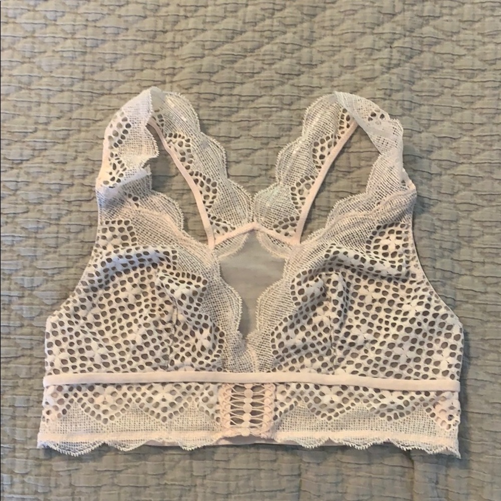 Victoria’s Secret Unlined lace mesh bralette small